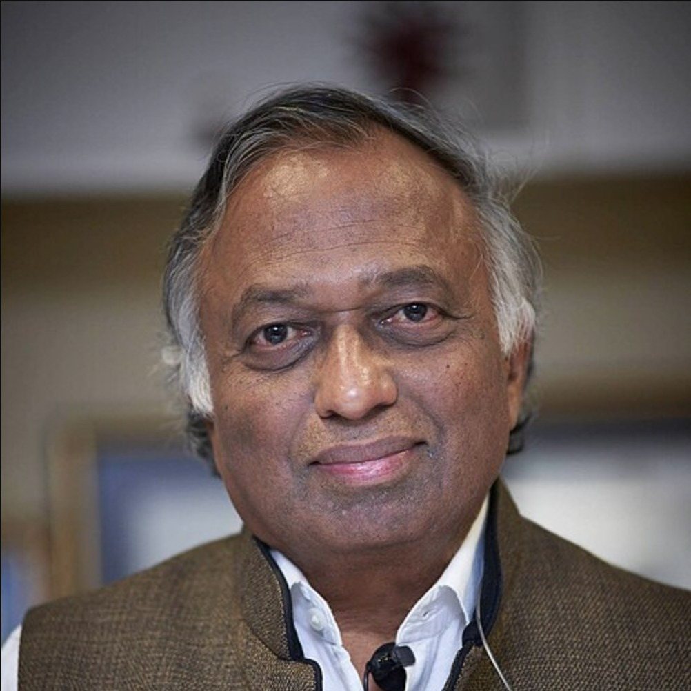 Dr. Vijay Bhatkar, architect of India’s PARAM supercomputer, inspiration to Santosh Talaghatti Dr. Vijay Bhatkar, architect of India’s PARAM supercomputer, inspiration to Santosh Talaghatti